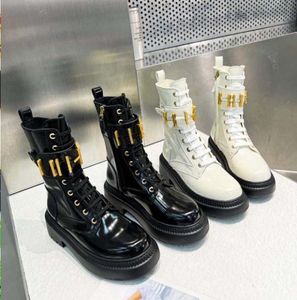 Boots Martin Boot Boties Designer Fashion Hiver Dernier Luxury Gold F Metal Buckle Decoration Chaussures pour femmes