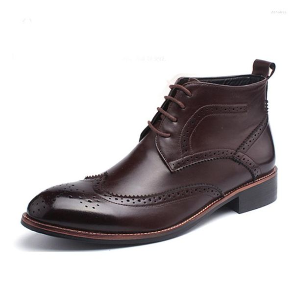 Bottes hommes en cuir 2023 Style britannique mode hommes chaussures de démarrage décontracté Brogue conception cheville pour