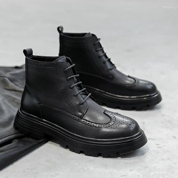 Botas de moda para hombre, zapatos Brogue tallados de cuero genuino, vestido de fiesta y banquete, Botas con plataforma de vaquero, Botas hasta el tobillo masculinas