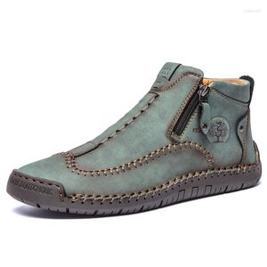 Botas de cuero para hombre, zapatos de suela duradera, moda 2022, diseño Simple, otoño para hombre