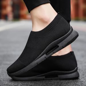 Boots Men Light Chaussures de course Jogging Chaussures Breatteur Sneakers pour femmes Slip on Loafer Shoe Men's Casual Shoes Taille 46 2022