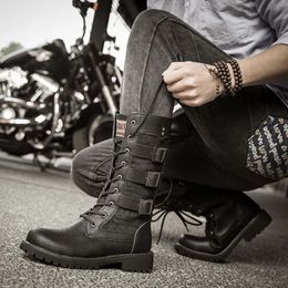Bottes Bottes de cowboy pour hommes bottes de rehaussement intérieures hautes bottes militaires hautes chaussures de grande taille espadrilles décontractées bottes de moto 231007