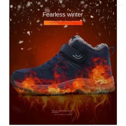 Bottes Les femmes pour hommes glissent sur des chaussures d'hiver pour les hommes imperméables de la cheville mâle Botines de neige masculine randonnée fémininas 2024