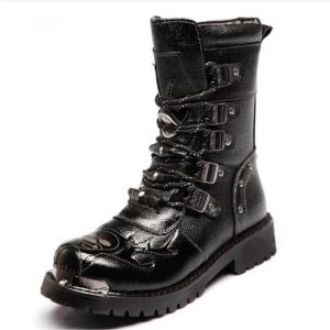 Boots Mens Motorcycle Boots Boots en cuir Nouveaux chaussures de cowboy de mode extérieurs sports militaires bottes tactiques bottes punk gothiques D474