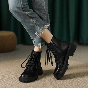 Laarzen Mid-Tube Fashion Boots Women 2022 Autumn Nieuwe Side Zipper Dikke Dikke Soled Short Boots Women British Style Front Lace-Up Knight Boots AA230406