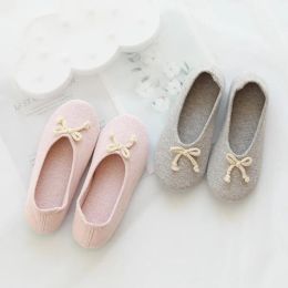 Boots Millffy Women's Home Chaussures Sac à printemps et automne avec pantoufles de maternité postpartum chaussures softsoled intérieures pantoufle d'été