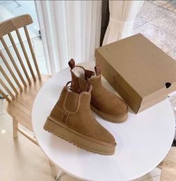 Botas Mini Neumel Plataforma Chelsea Bota Diseñador Mujer Tobillo de invierno Australia Nieve Fondo grueso Cuero real Cálido WGG Botines esponjosos con2342