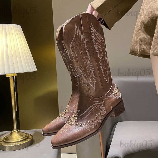 Bottes Nouveau 2024 rétro Rock chaussures cloutées bottes femmes talon bas Cowboy Chelsea Western court en cuir genou haut de luxe concepteur gothique T231117