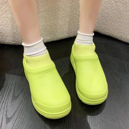 Bottes Chaussures en coton imperméables non-glissade Femme 2022 Green Warm Plux Platform Boots Winter Femme Slip on Soft Sond Botkle