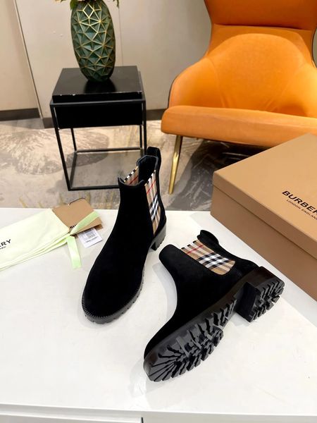 Bottes Bottines à plateforme en cuir Vintage Check Chelsea Boots semelle crantée chaussures de marques de créateurs de luxe noires bottines de motard épaisses élastiques EU35-41