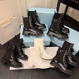 Bottes plate-forme botkle bottes femmes chaussures en cuir en cuir réel créateur talons épais chaussures de cheville botte eu 35-42 Bottes de genou en cuir brillant Boots moto avec sacs militaires
