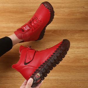 Botas de talla grande 36-43, botas de invierno para mujer, zapatillas de deporte de costura hechas a mano Oxford para mujer, botines rojos punk con piel, botas de mujer 230907