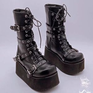 Bottes Grande taille 43 automne femmes bottes boucle bout rond compensées plate-forme bottes Punk Goth INS femmes chaussures de rue bottes de Combat pour les femmes 230925