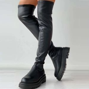 Bottes Style Punk femmes bottes grande taille 35-43 Sexy sur les bottes au genou dames chaussures d'hiver plate-forme mi talon cuissardes noir 231102