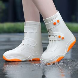 Bottes Chaussures de pluie Couvre-chaussures imperméables pour femmes Vêtements extérieurs en silicone Jour de pluie Anti-dérapant Épaissies Bottes de pluie pour enfants résistantes à l'usure 230821