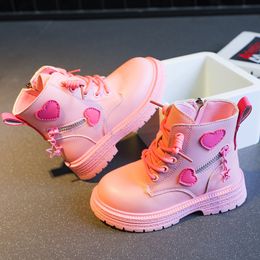 Laarzen Sepatu bot pendek anak perempuan sneaker kasual sederhana cinta lucu mode lembut merah muda penjualan panas Drop pengiriman 2023 230905