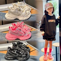 Bottes Sepatu kets olahraga anak laki laki perempuan sepatu lari kasual baskets sol tebal pour dan musim gugur 2023 230905