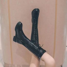 Boots Chaussures pour femmes Black Middle Heel Footwear Winter Knee Shaft Long Longs Boots avec lacets Laceup on Promotion New Rock Pu