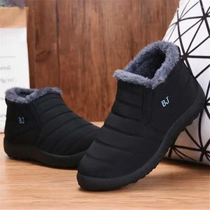 Botas Soft Sole Fur High Top Zapatos de lona Tamaño grande Zapatillas de deporte al aire libre para hombres Deportes Comodidad Lujo Agradable