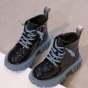 Bottes printemps-automne pour enfants, peinture de couleur unie, imperméable, chaude, botte simple, mode sport, antidérapante, peluche, courte