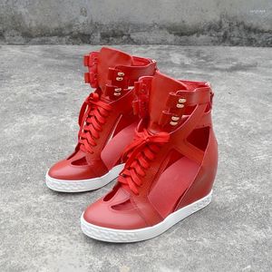 Boots Summer en cuir authentique plate-forme rouge creux de la cheville pour les femmes hauteur augmentant les chaussures causales de coin