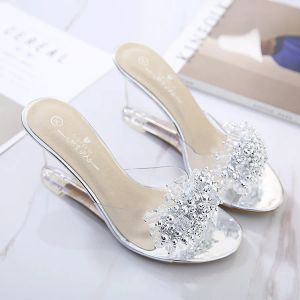 Boots Summer NOUVEAU COMPRES SANDALS FEMMES Sexy Crystal Transparent High Heels Glass Slippers String Bead Pvc Pantoufères Chaussures de mode 986