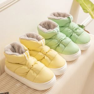 Bottes Chaussures en coton imperméables en peluche épaisses Gardez la plate-forme de fourrure chaude Femme femme épaisse semelle non glissée d'hiver Bottins 2023