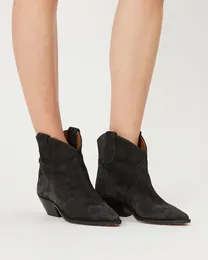 Botas Tunataka 2024 Otoño Invierno Western Cowboy Mujeres Tobillo Negro Faux Gamuza Cuero Botines de tacón medio Zapatos Slip-on