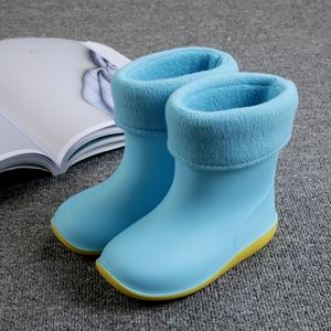 Laarzen ULKNN Jongens Meisjes Baby Rubberen Laarzen Zacht PVC Snowboots Zomer Herfst Kinderen Regenlaarzen Warm Pluche Waterdicht Regenschoenen voor kinderen 230907