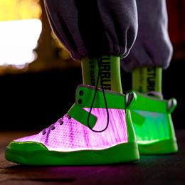 Bottes UncleJerry Fiber Optic Shoes grands garçons filles et adultes USB Rechargeable Glowing Sneakers Party Shoes Cool Street Shoes 230712