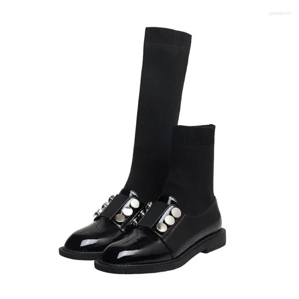 Bottes UVRCOS Est Chaussettes tricotées extensibles pour femmes Chaussures plates en cuir de vache noire Décorations de boutons Cheville