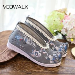 Bottes Veowalk Pearls Chains Femme Coton Tissu Hanfu chaussures plates tradition chinoise Chaussures de plate-forme brodées pour le mariage des femmes