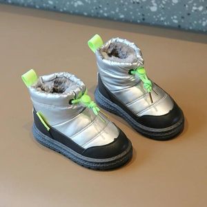 Bottes d'hiver chaudes pour enfants, chaussures courtes de neige pour filles et garçons, simples, confortables, en peluche, en coton, taille 26-37