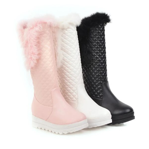 Boots Boots de neige chaude Femmes Chaussures d'hiver Pink Blanc Black Cendages Genètes Bottes hautes Femme Plate-forme de qualité Fourn