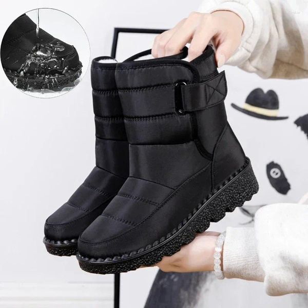 Botas impermeables para mujeres en el invierno casual de tobillo cálido de plataforma suave suave nieve deslizamiento en algodón zapatos acolchados 2024