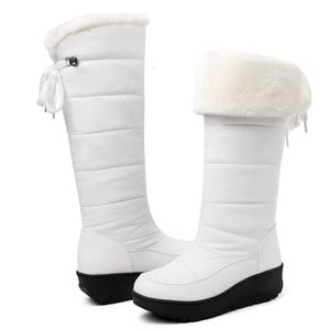 Bottes Chaussures d'hiver imperméables femme bottes de neige fourrure chaude en peluche décontracté Wedge genou bottes hautes filles noir blanc chaussures de pluie dames 231108