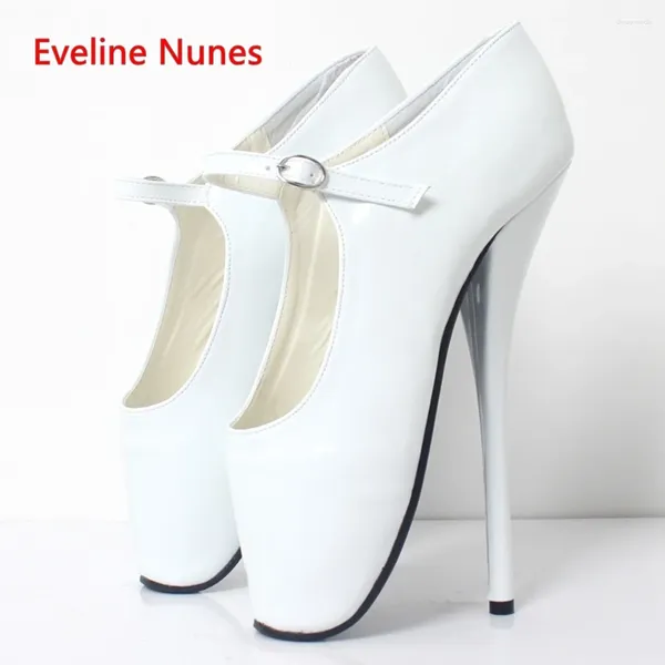 Boots Ballerine White Pompes Sumound Solid Solid Toe Backle Soucine de femme Super mince Talan High 18cm Fonction de mode Sexy Plus taille Chaussures