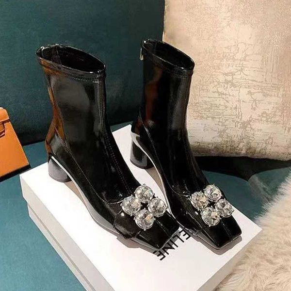 Botas Invierno 2022 Nuevo diseñador Crystal Chelsea Boots Mujeres Tobillo Botas de nieve Tacones altos Zapatos casuales Bombas sexy Gladiador Bottines góticos