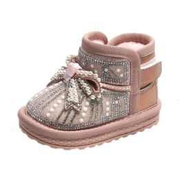 Bottes d'hiver pour bébés, nœud papillon, perles, chaudes, en peluche, princesse, semelle souple, cheville, enfants en bas âge, 231207