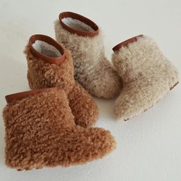 Bottes Bottes de neige pour enfants d'hiver mode laine composite chaude laine d'agneau bébé filles bottes de mode cadeau exquis enfants chaussures décontractées 231013