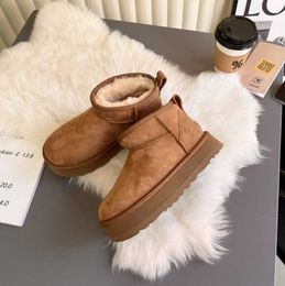 Laarzen Winter Classic Australia Tasman Mini Platform Snow Boot Button Matte Fur Suede Sheepskin Wol Blend Comfort Fall Designer Ankle DFGDFG