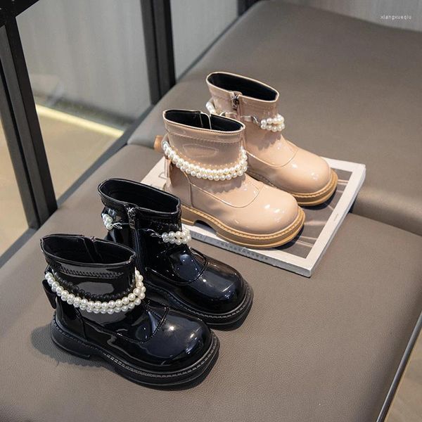 Botas Winter Girl's Pearl Riband Patent Pu Cuero Hermosos Niños Bota corta Negro Khaki Chunky Peluche Cálido Morden Zapatos para niños