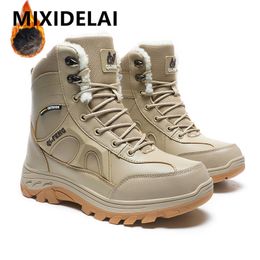 Botas Botas de invierno para hombre Botas altas de nieve de felpa cálidas Botas de senderismo impermeables para hombre Zapatillas de deporte al aire libre Botas de tobillo de moda para hombre 230825