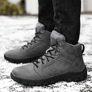 Boots Hiver hommes courts peluches 2024 chaussures pu de neige en caoutchouc ankle botas en cuir mode lacet chaud