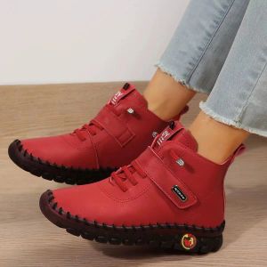 Bottes Bottes orthopédiques d'hiver pour femmes chaussures en cuir automne d'automne avec fourrure rouge mocassins femme Boots Mom Mom Sneakers Sneakers Shoe