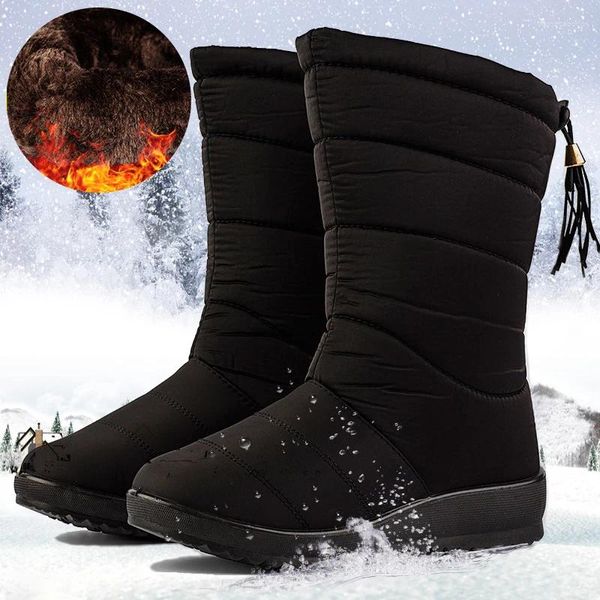 Boots Winter Snow Femmes étanche à mi-mollet fourrure en peluche Chaussures chaudes