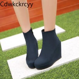 Boots Hiver la nouvelle mode Round Head Wedge Femme Bottes Boots Noir Red Vin Grey Blue plus Velvet Keep Warm High Heel Femme Bottes 3439