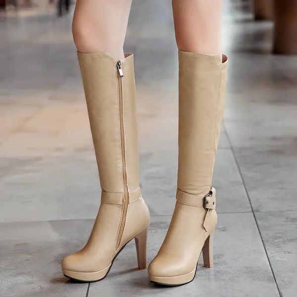 Boots Winter Femmes Boots Fashion Knee High Boots plate-forme carré talon haut talon longs Boots imperméables Boots de neige en peluche chaussures dames