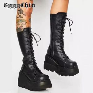 Botas Botas de invierno para mujer, cuña a media pantorrilla, plataforma de tacón alto con cordones y cremallera, zapatos de tacón para mujer, zapatos de punta redonda negros para motocicleta punk gótico 231122