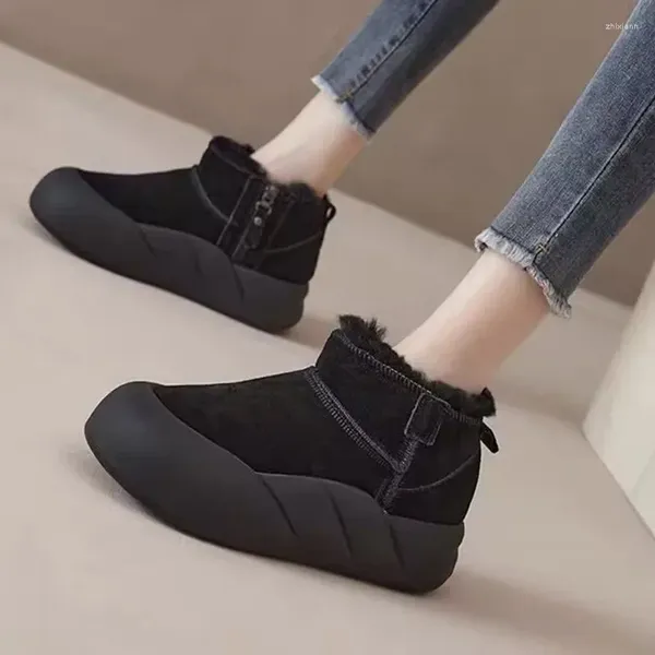 Botas Mujeres Flats Flats Plataforma Sieve Winter Plush Short Short Warm Shoes 2024 Diseñador Marca casual caminata Mujer botas